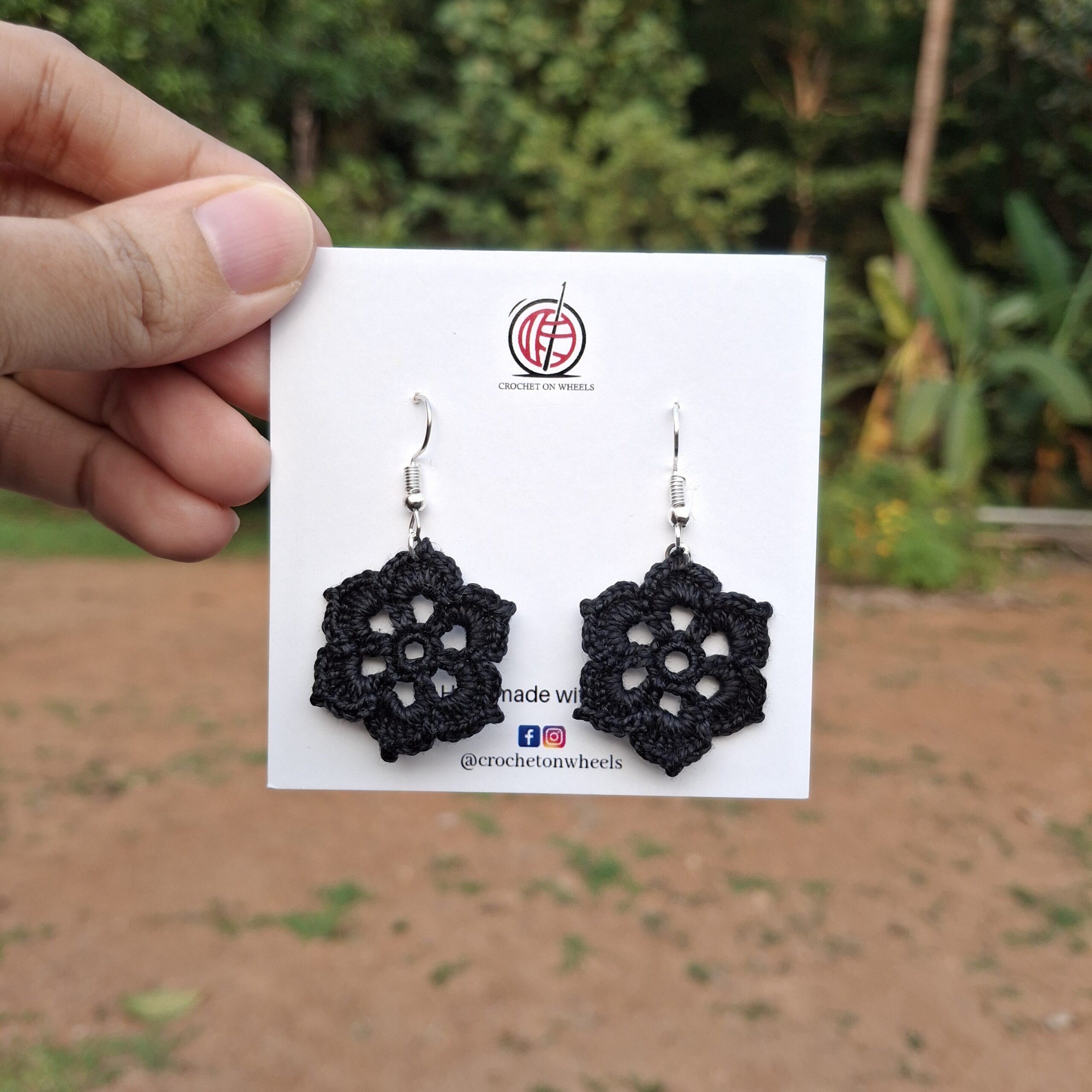 Crochet Choker & Earrings Set - Image 6
